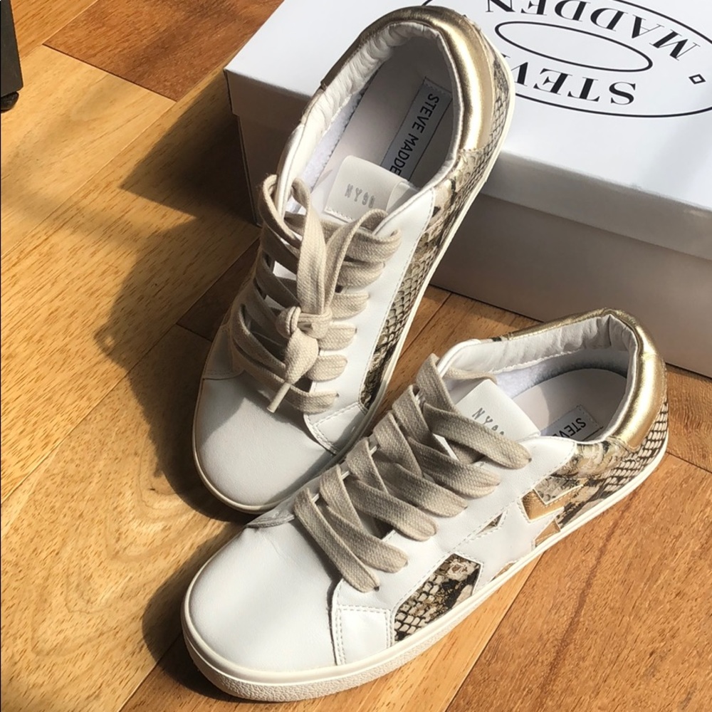 Steve Madden Seinna Multi Snake